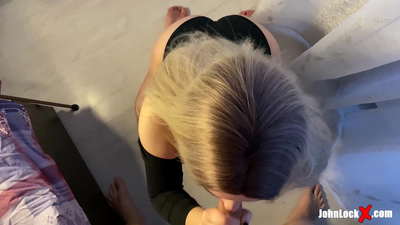 රෙඩ්හෙඩ් ඩික් උරා බොනවා, ඇගේ බූරුවා මත ගැවසෙනවා